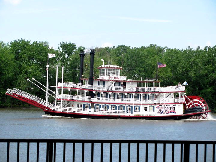 Havana IL steamboat on the river